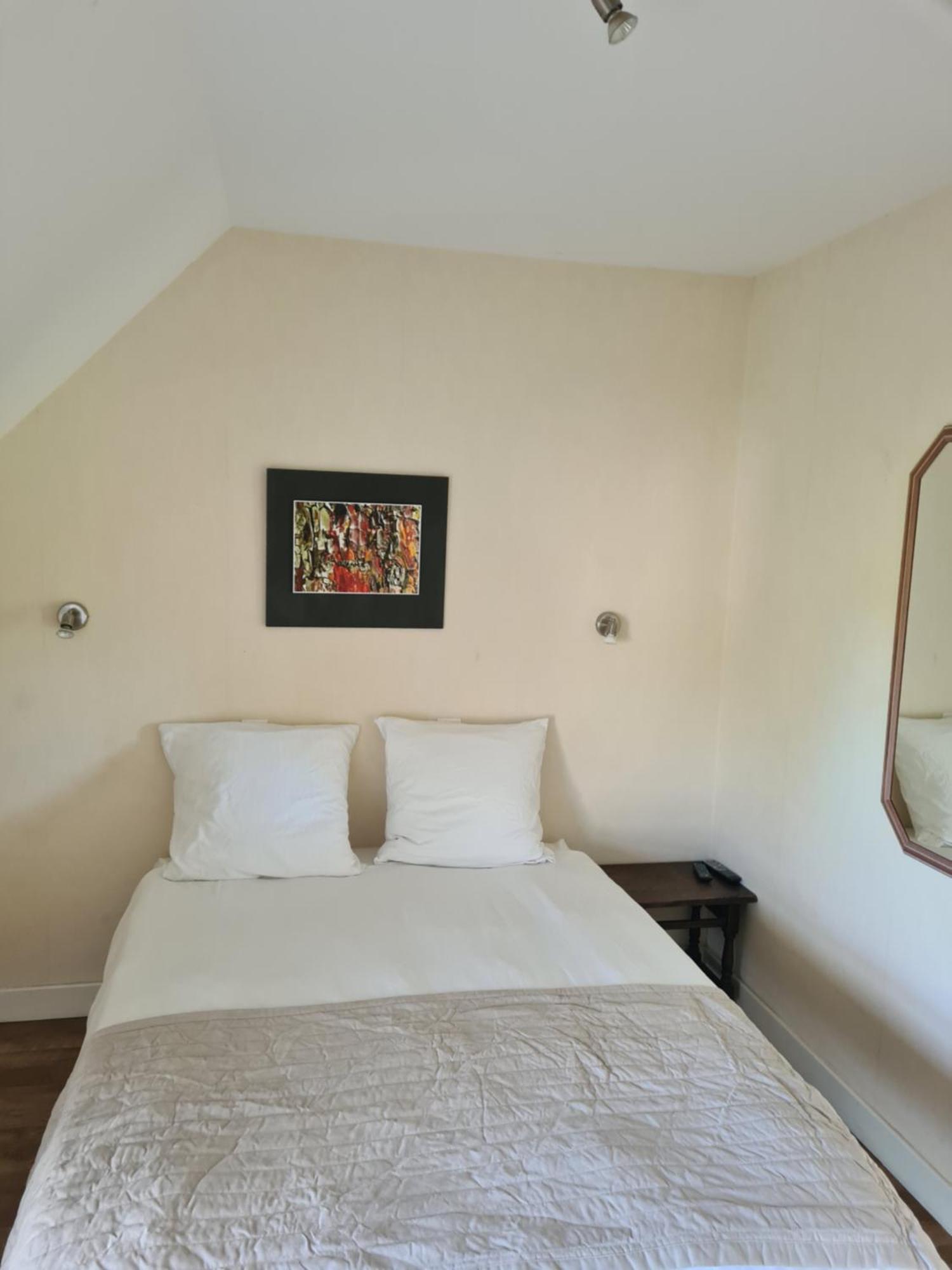Hotel Saint Julien Aux Bois エクステリア 写真